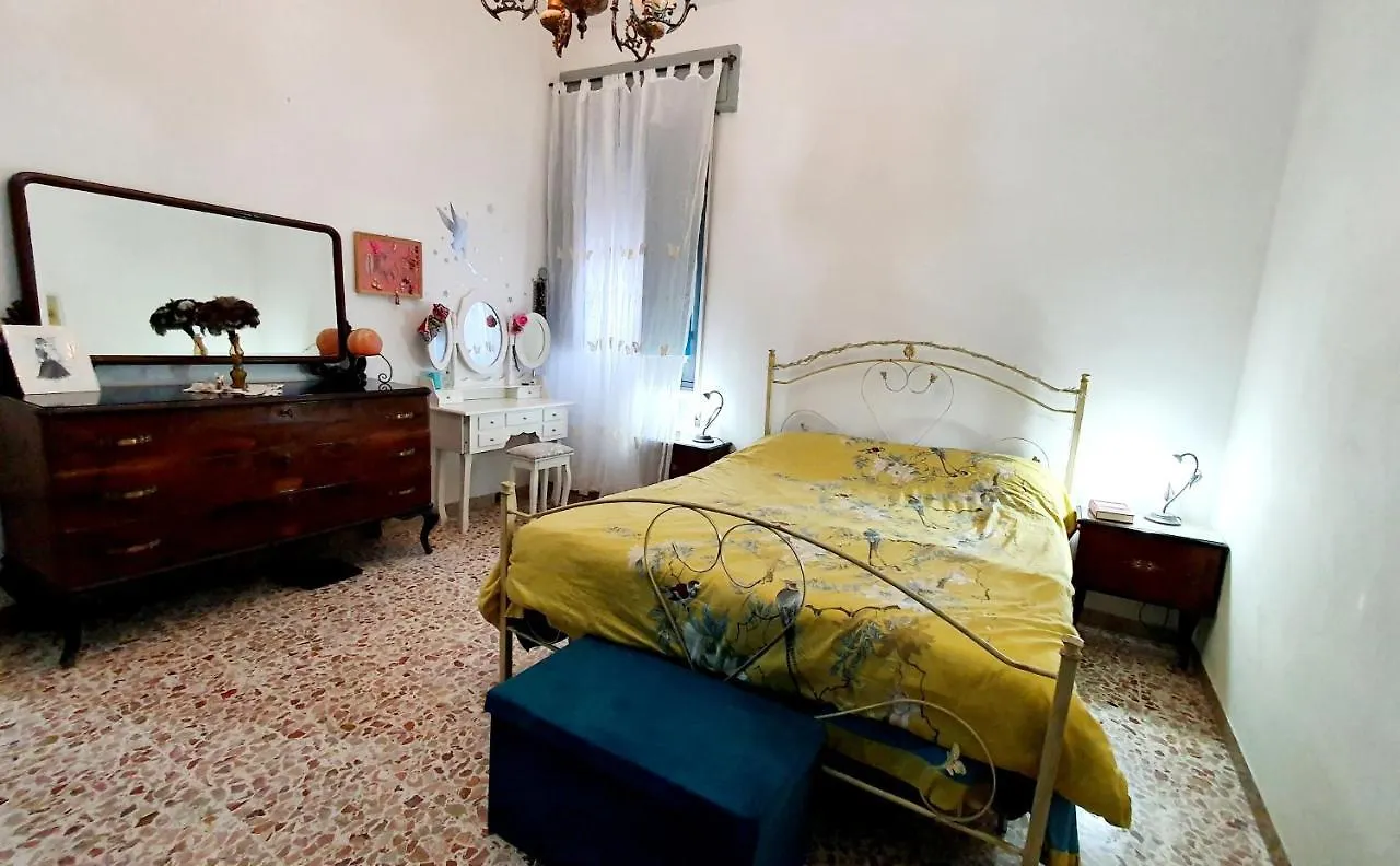 Appartamento Casetta Nonna Giacomina 2 camere con angolo cottur Valderice